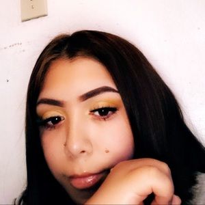 Meet your Posher, Kayce